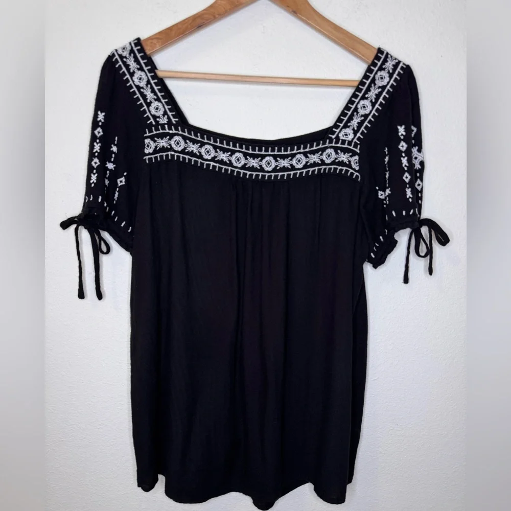 Westport Black Blouse with White Embroidery - Picture 1 of 6